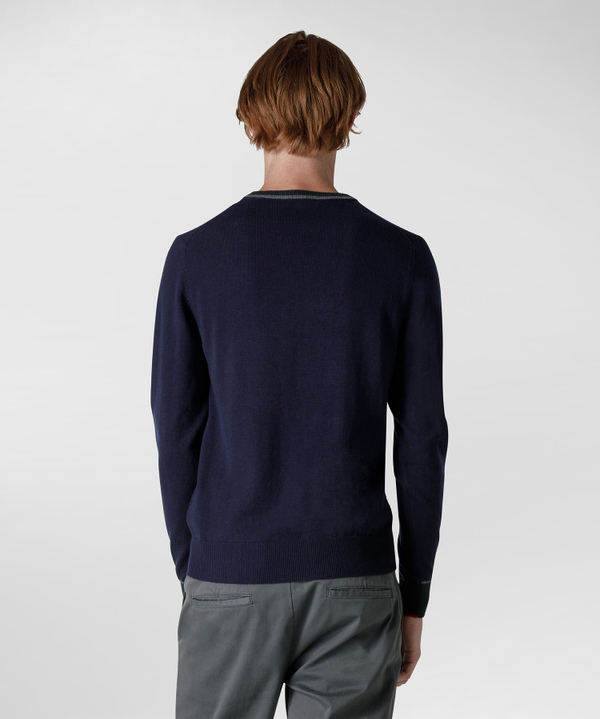 V-neck pull with inserts in contrasting color - Peuterey