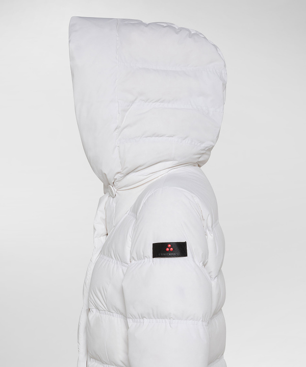 Lange und elegante Daunenjacke - Peuterey