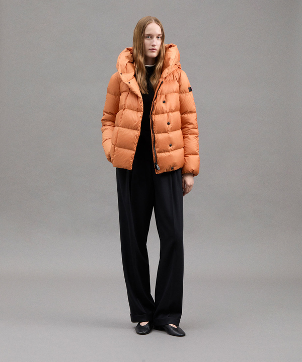 Ultra-Lightweight Urban Chic Puffer Jacket - Peuterey