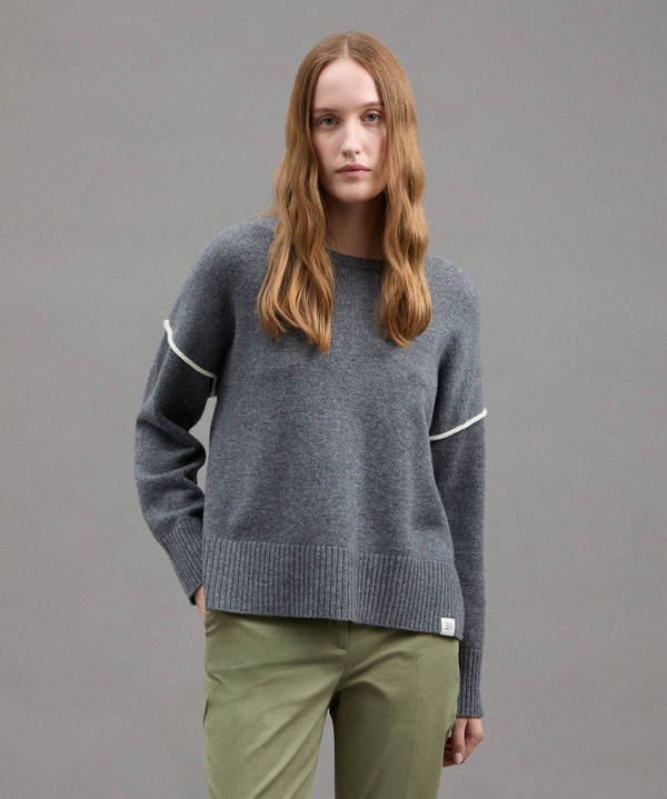 PULLOVER AUS KASCHMIRMISCHUNG MIT KONTRASTREICHEN DETAILS - Peuterey