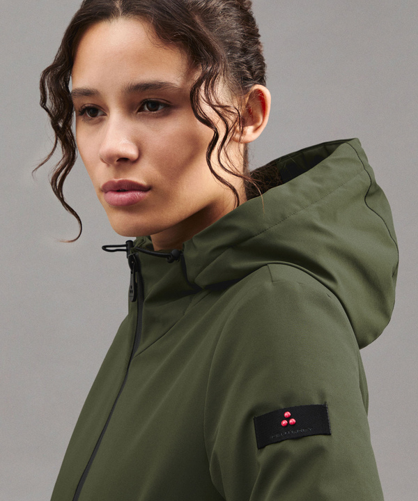 Smooth Slim Down Jacket With Contrasting Details - Peuterey