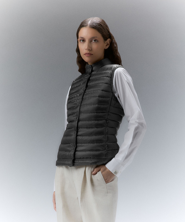 Packable goose down vest with matching buttons - Peuterey