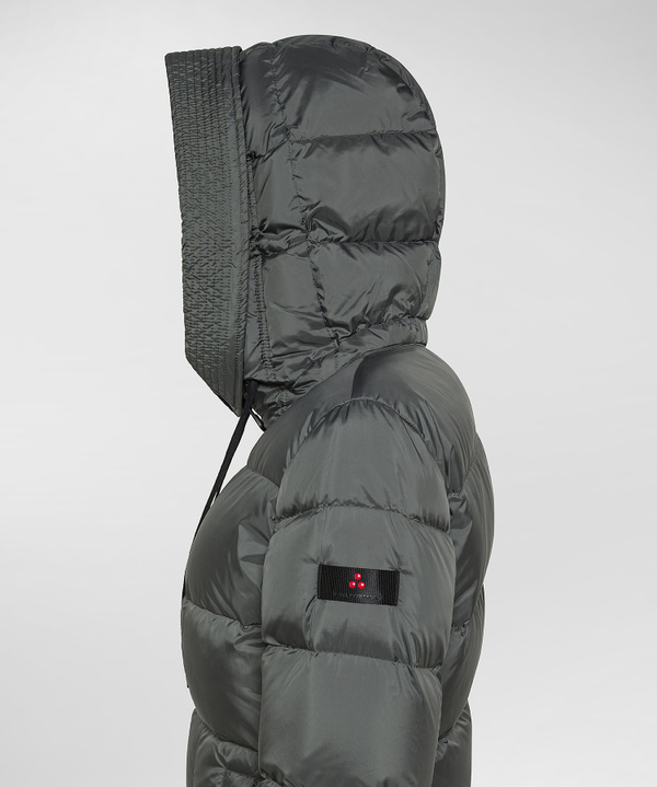 Lange Daunenjacke aus wiederverwertetem Polyester - Peuterey