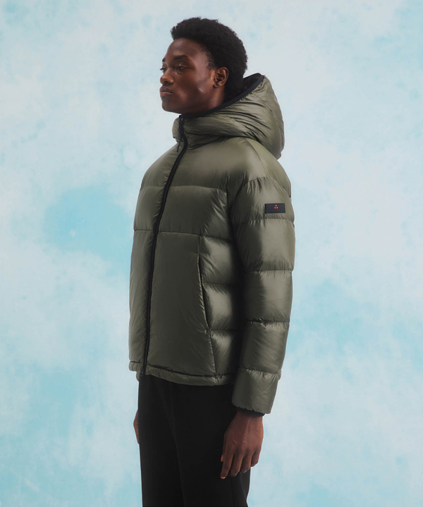 Comfortable and clean short down jacket for men green Peuterey
