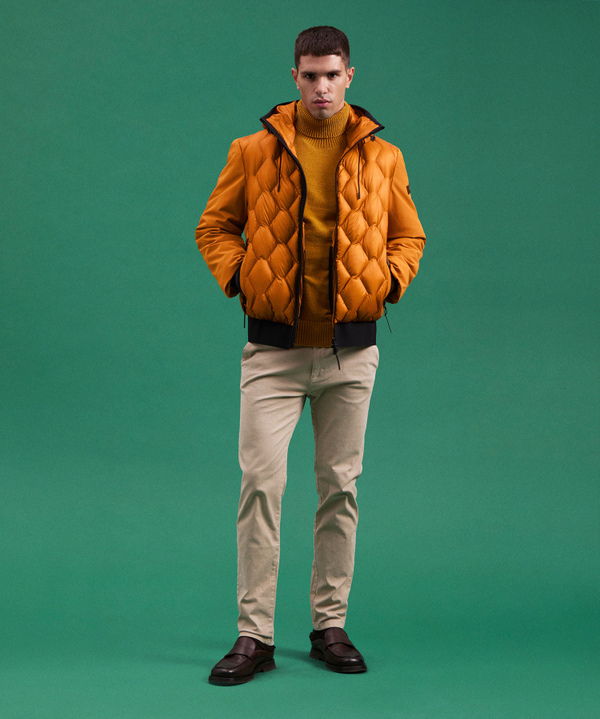 BI-MATERIAL-BOMBERJACKE MIT GEOMETRISCHER STEPPUNG - Peuterey