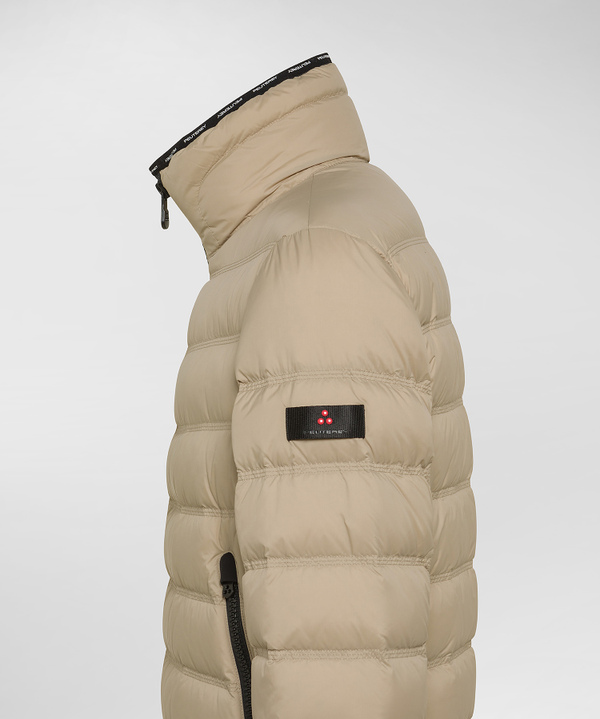 SPORTLICHE DAUNENJACKE AUS RECYCELTEM NYLON - Peuterey