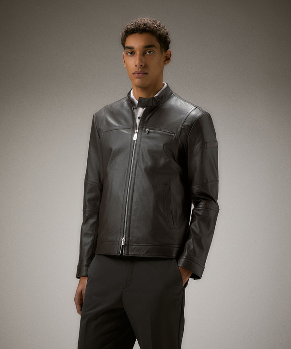 Biker in pelle con taschino al petto - Peuterey