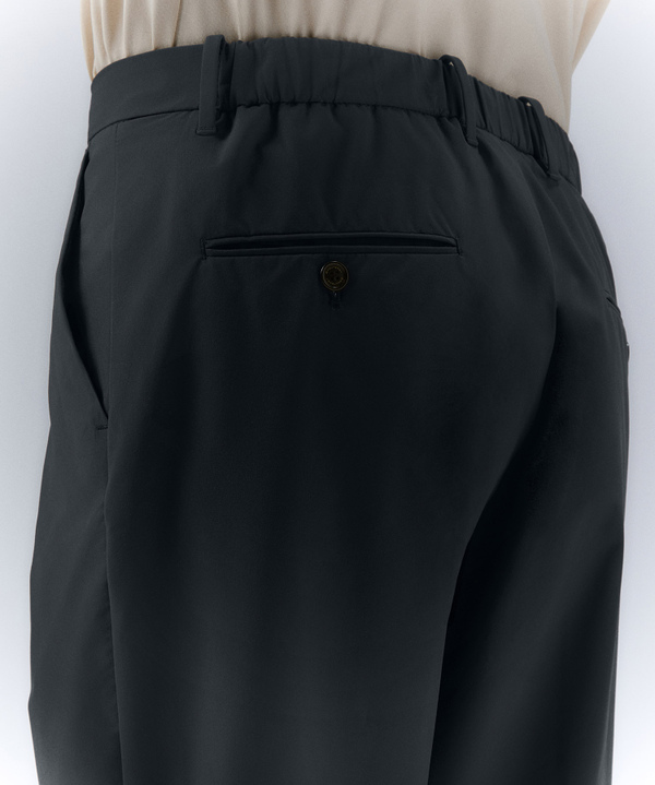 Pantaloni in tela di poliestere con dettagli essenziali - Peuterey