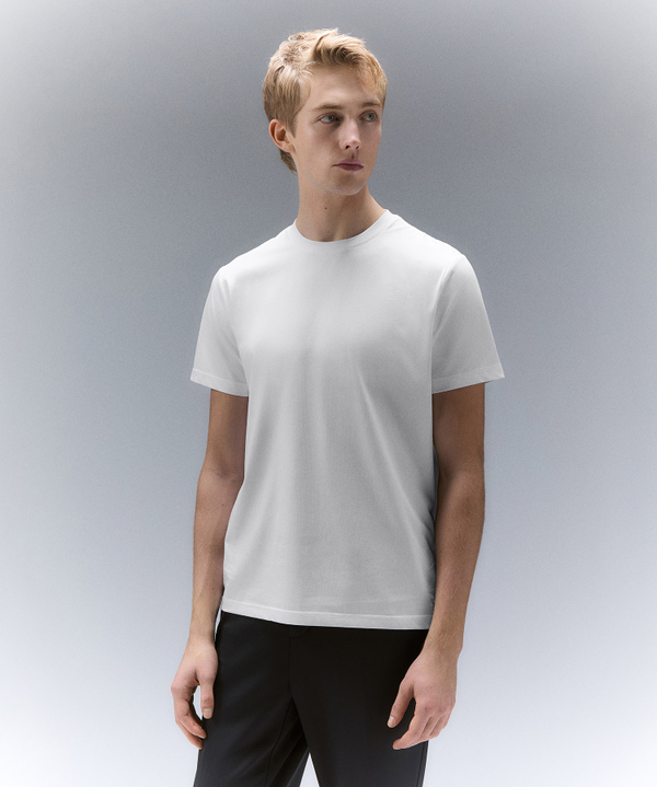 Minimal and versatile t-shirt - Peuterey