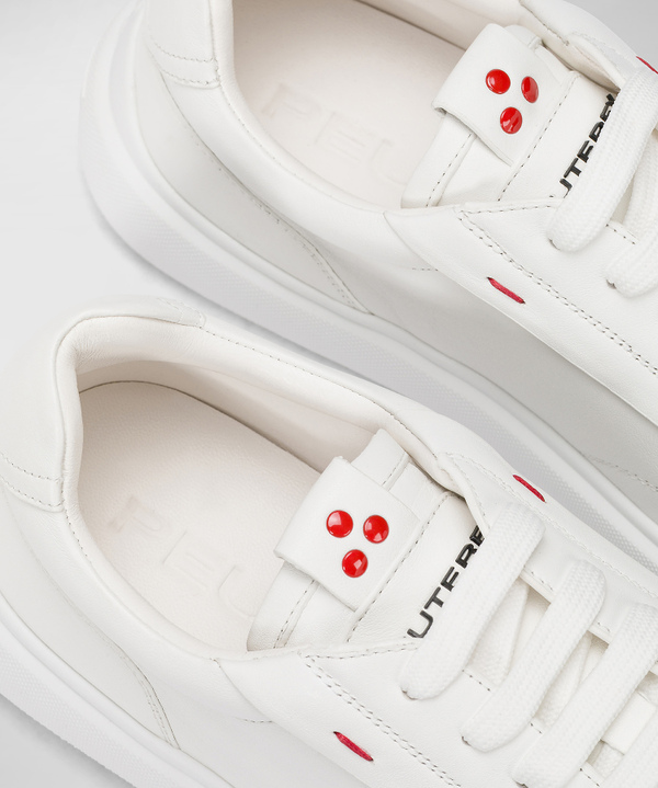 Sneakers with contrasting details - Peuterey