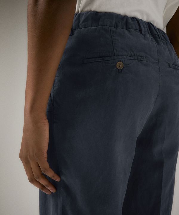 Soft, lightweight Bermuda shorts - Peuterey