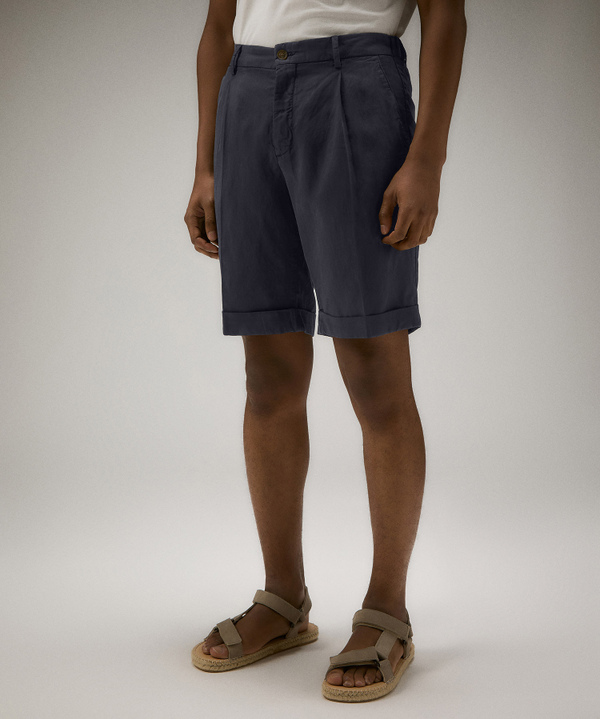 Soft, lightweight Bermuda shorts - Peuterey