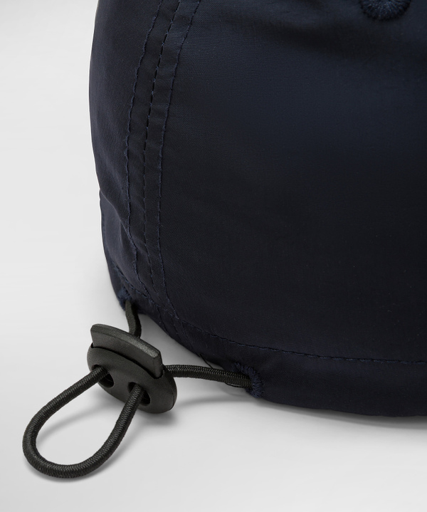 Baseball cap with matching logo - Peuterey
