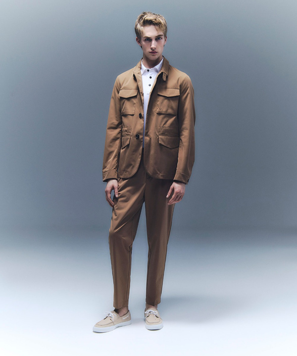 SLEEK ELEGANCE - Peuterey