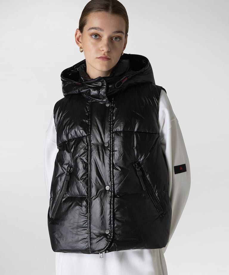 Lightweight, water repellent sleeveless jacket - Jacket With Recycled Down Padding | Peuterey