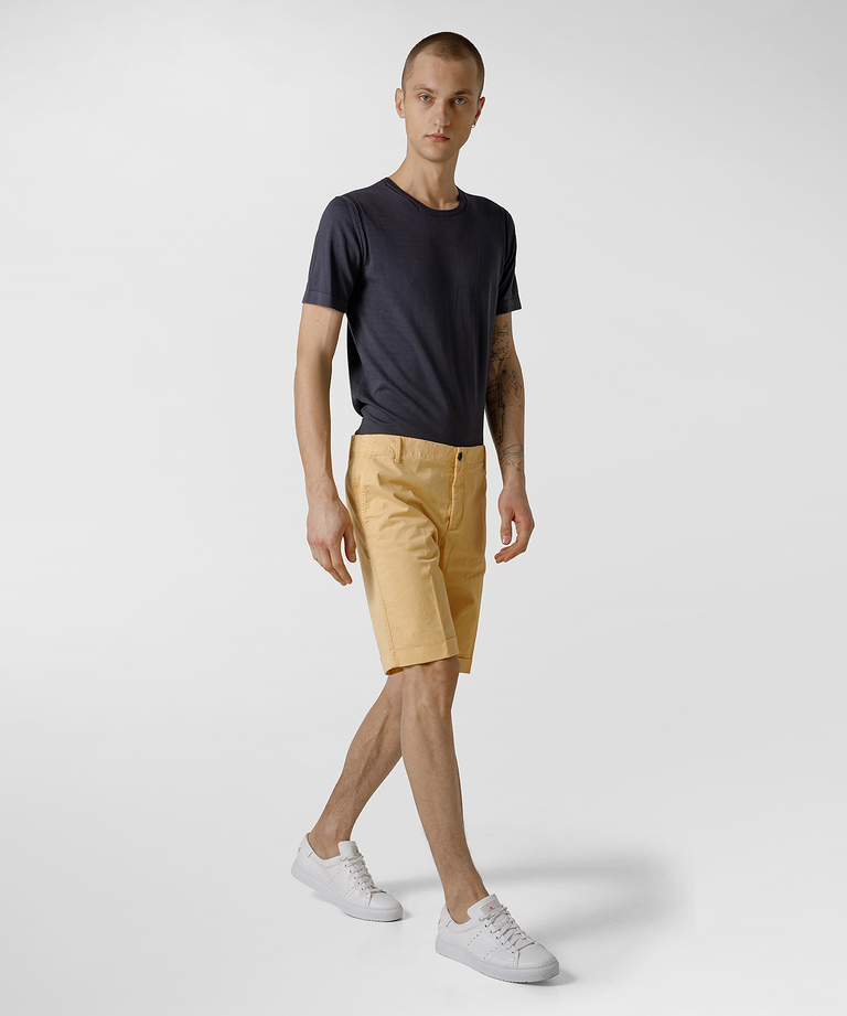 Stretch gabardine slim-fit Bermuda shorts - Clothing & Accessories | Peuterey