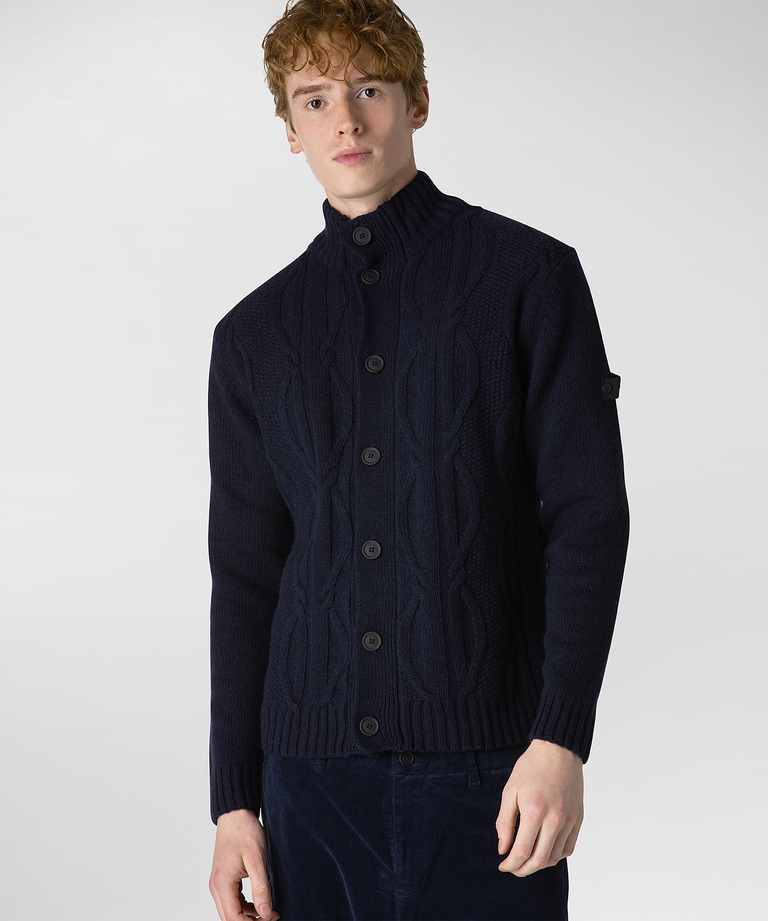 Woollen knitted “Arran” cardigan - Fall-Winter 2022 Menswear Collection | Peuterey