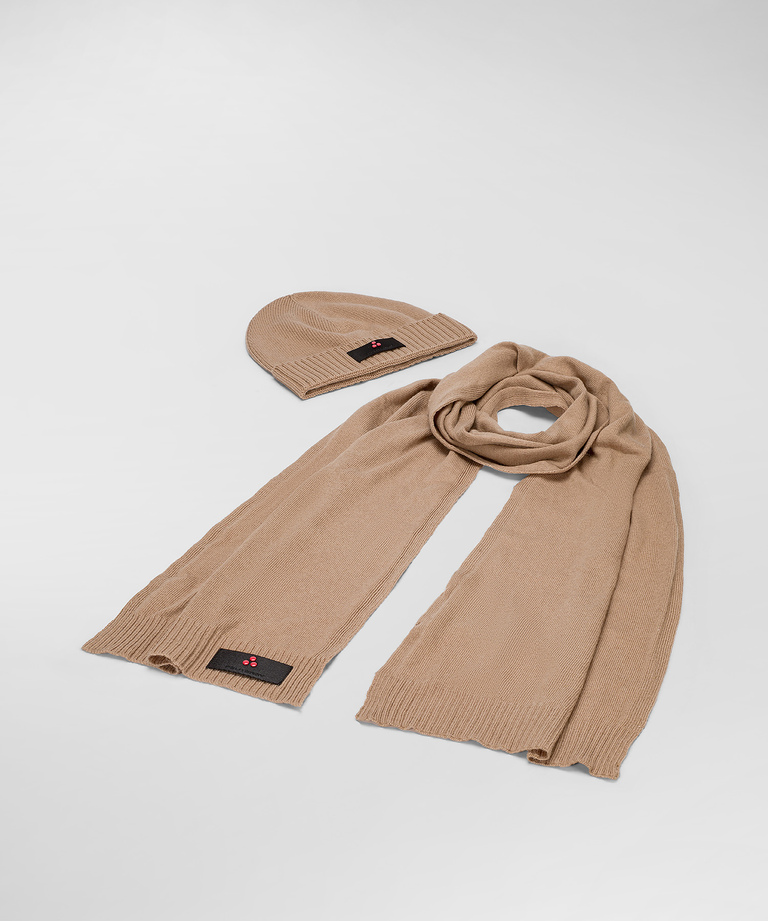 Cashmere blend scarf and hat set