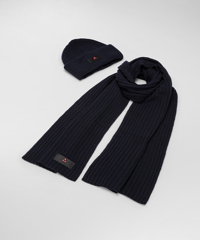 Ribbed scarf and hat set