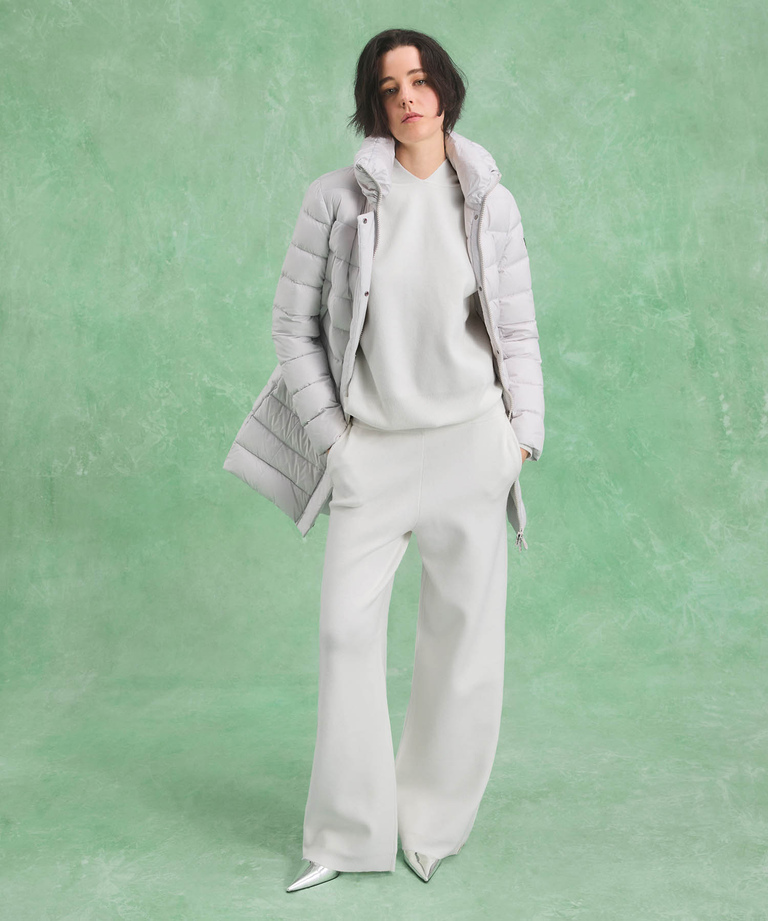 Daunenjacke mit hohem Kragen - Zeitlose Kleidung für Damen - Ikonische Jacken | Peuterey