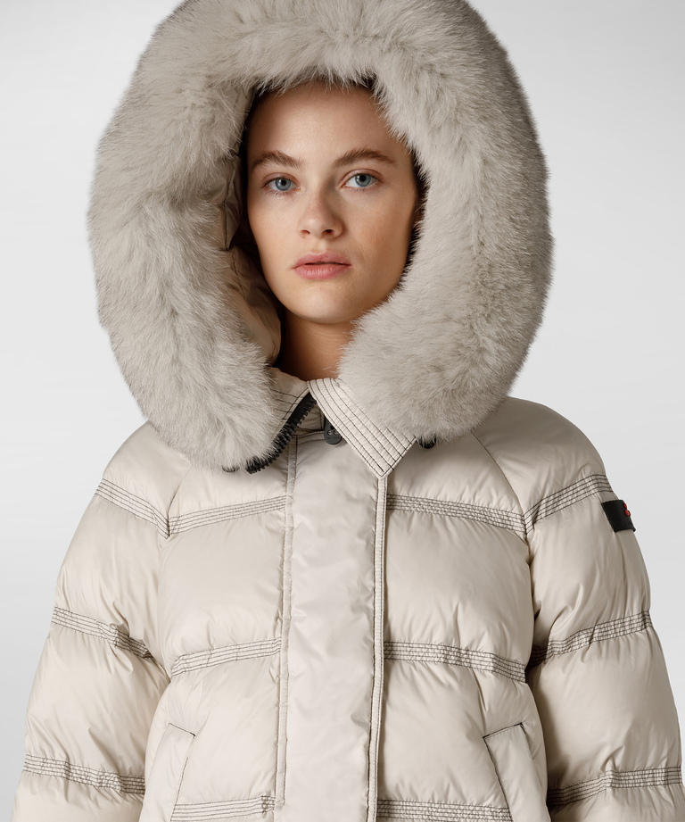 Fashion and functional superlight down jacket - Women's water repellent jackets | Peuterey