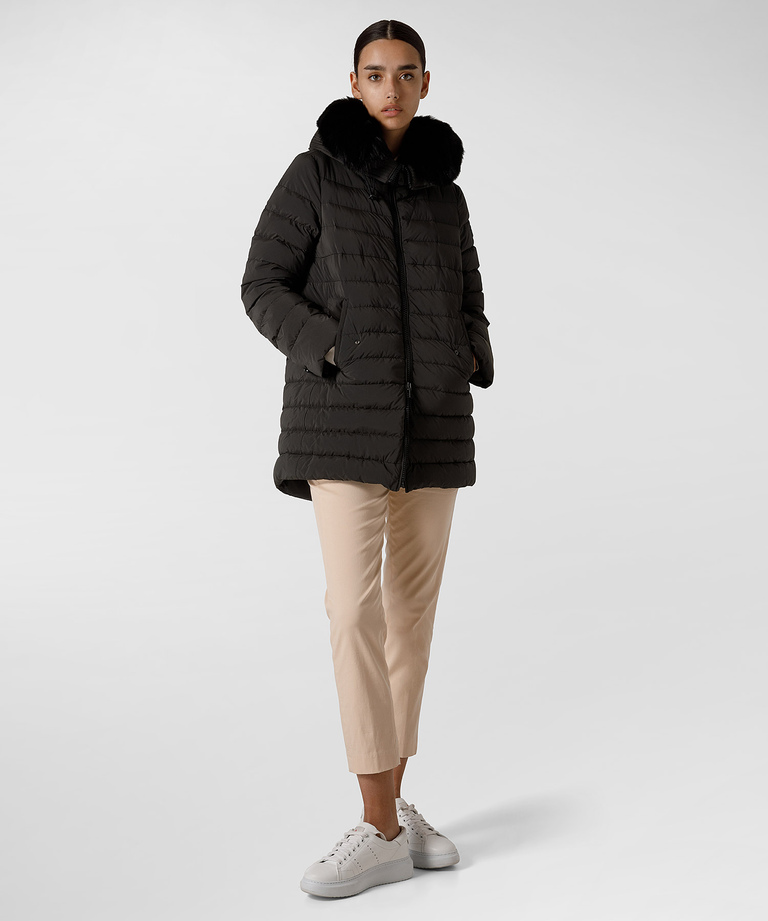 Long down jacket with fur in color tone - Parkas & Trench Coats | Peuterey