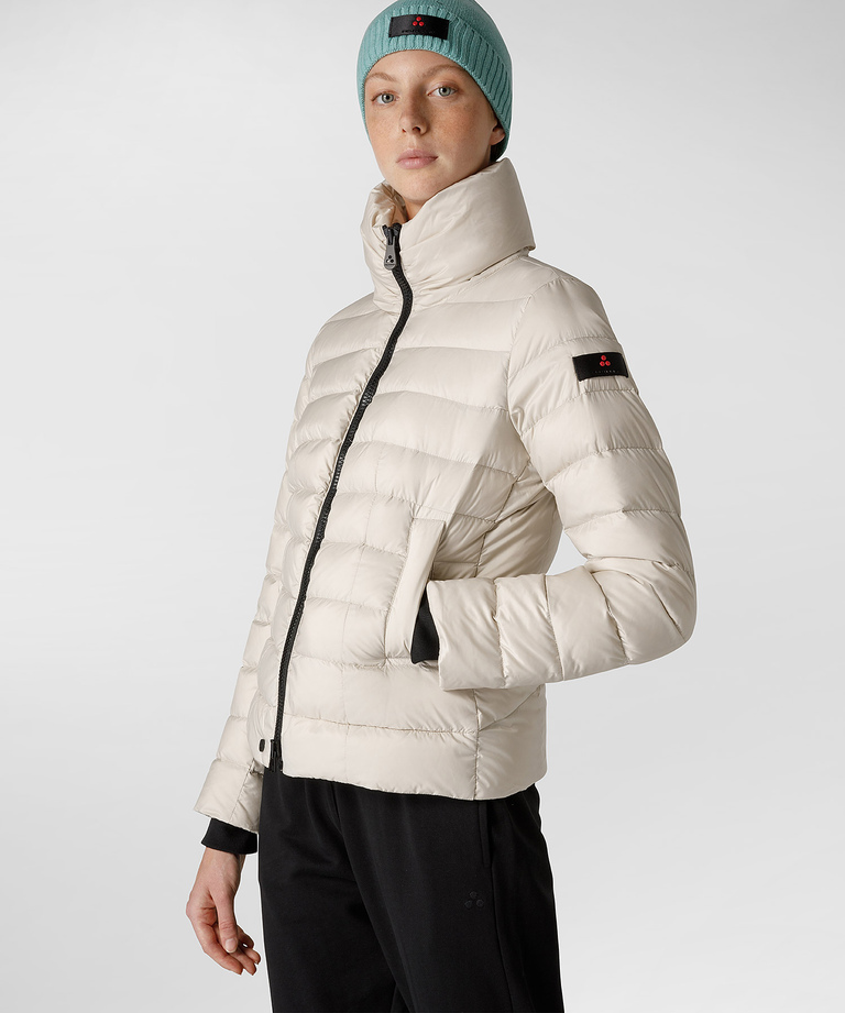 Down jacket in 100% recycled polyester - Women's water repellent jackets | Peuterey