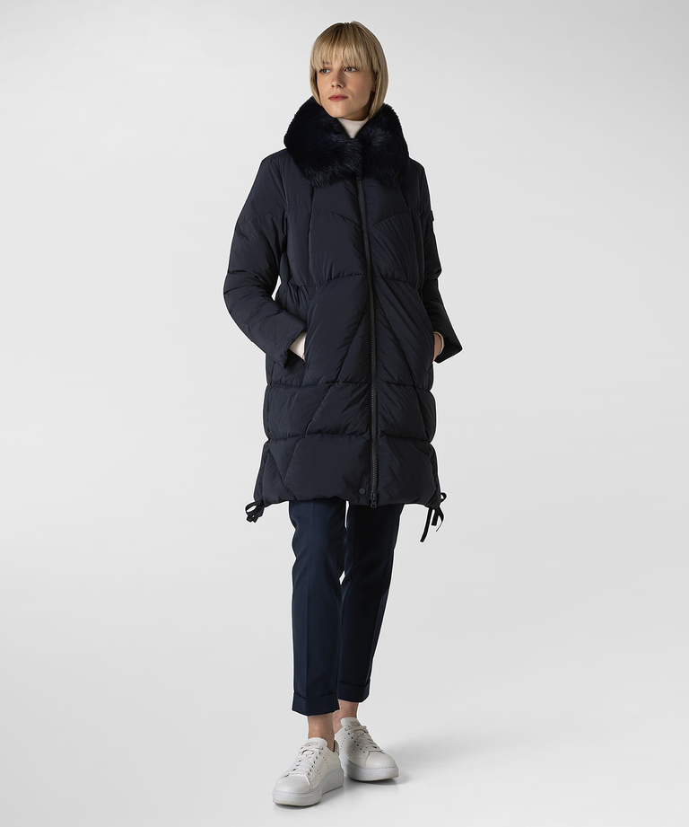 Long down jacket with matching colour fur - Parkas & Trench Coats | Peuterey