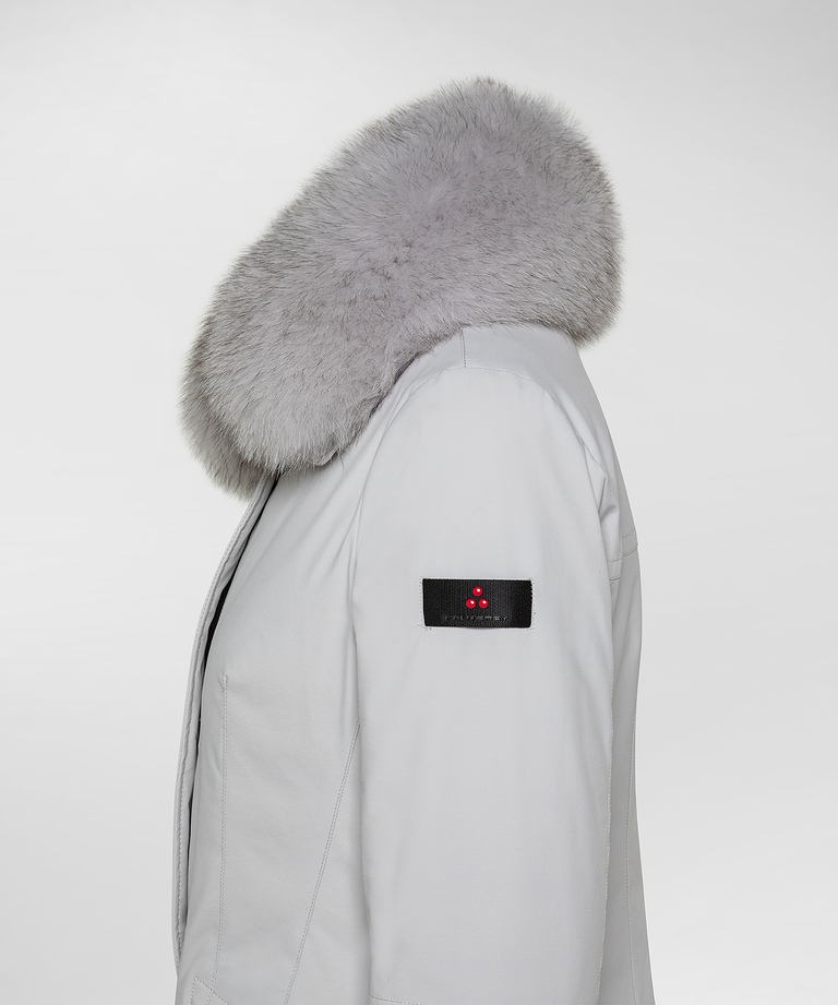 Slim jacket with fur