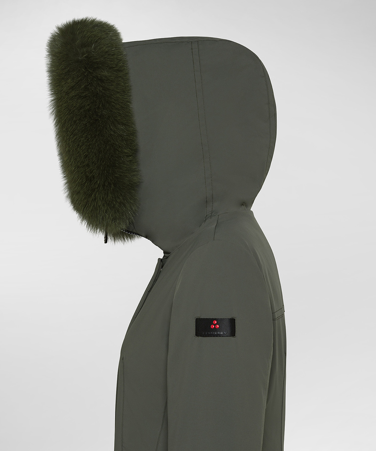 Slim fit jacket with matching colour fur