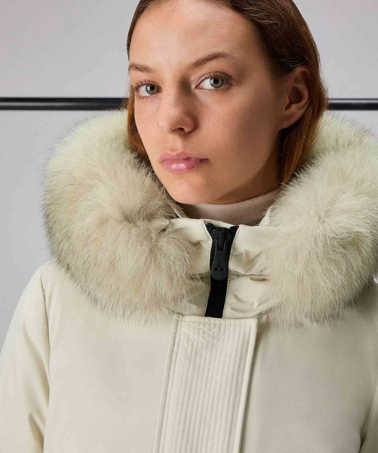 Slim fit jacket with matching colour fur