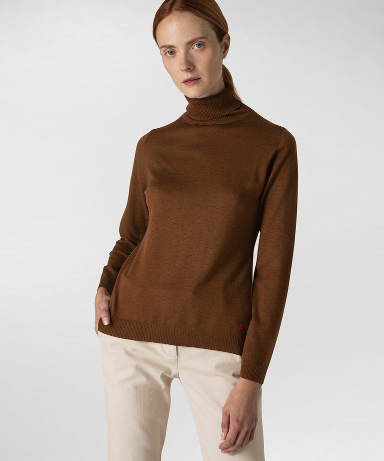 Basic knitted sweater - Lightweight clothing for women | Peuterey