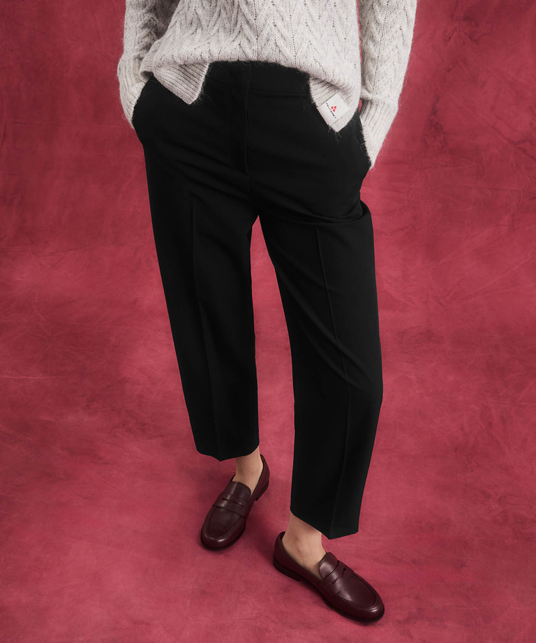 Comfortable contemporary trousers - Elegant women's clothing - Special occasion apparel | Peuterey