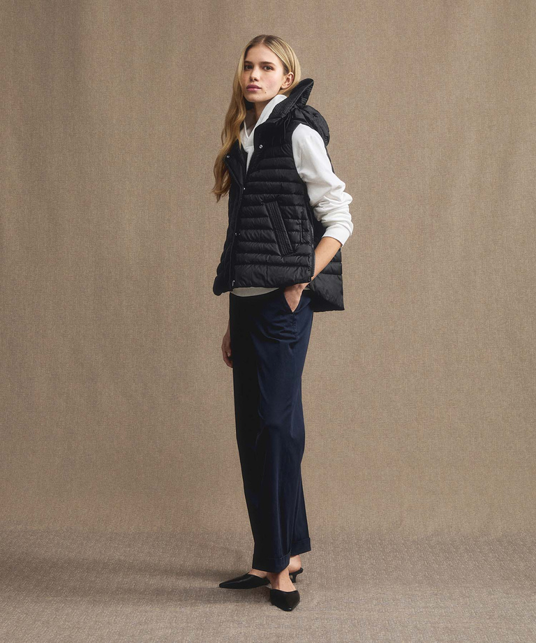 Padded vest with large hood - Spring-Summer 2024 Womenswear Collection | Peuterey