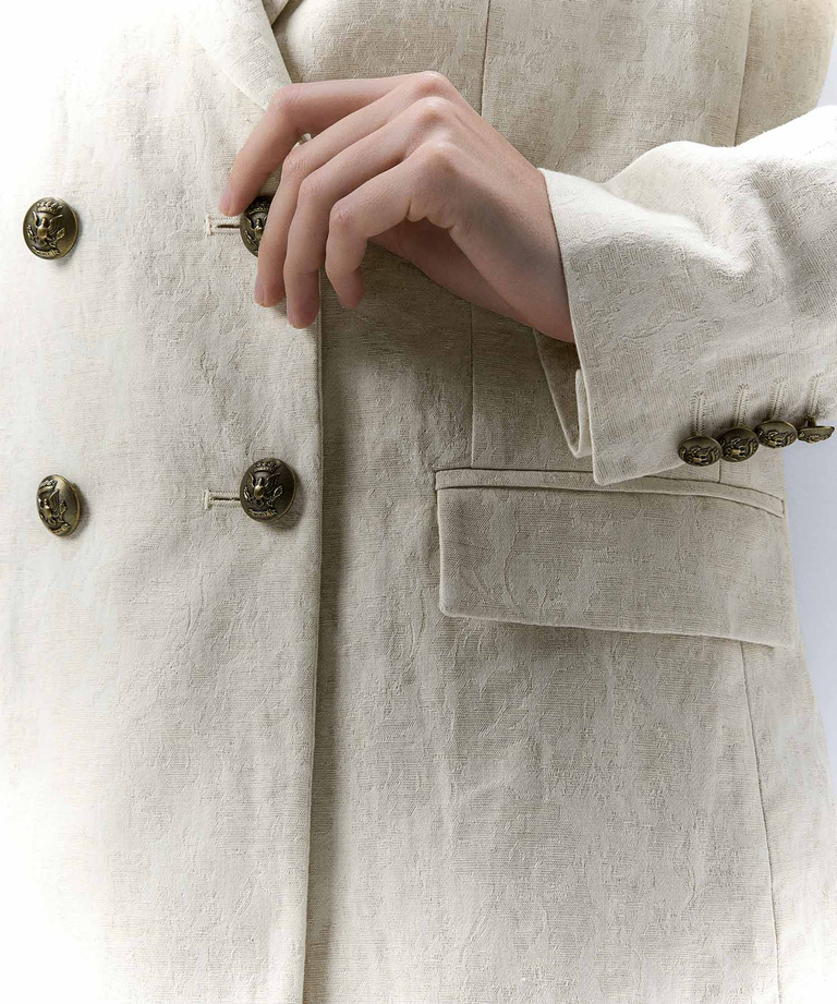 Zweireihiger Blazer mit Zierknöpfen