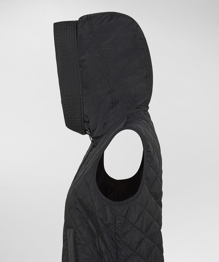 Padded vest con cappuccio