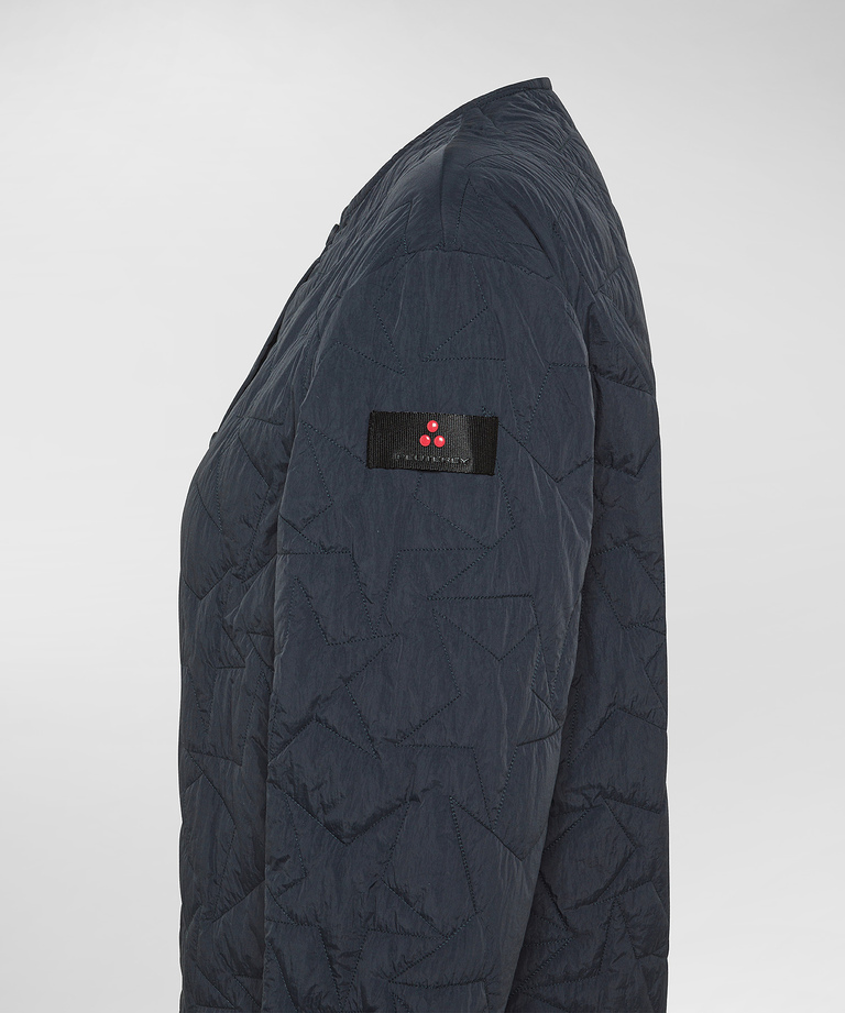 Lightweight down jacket with star quilting