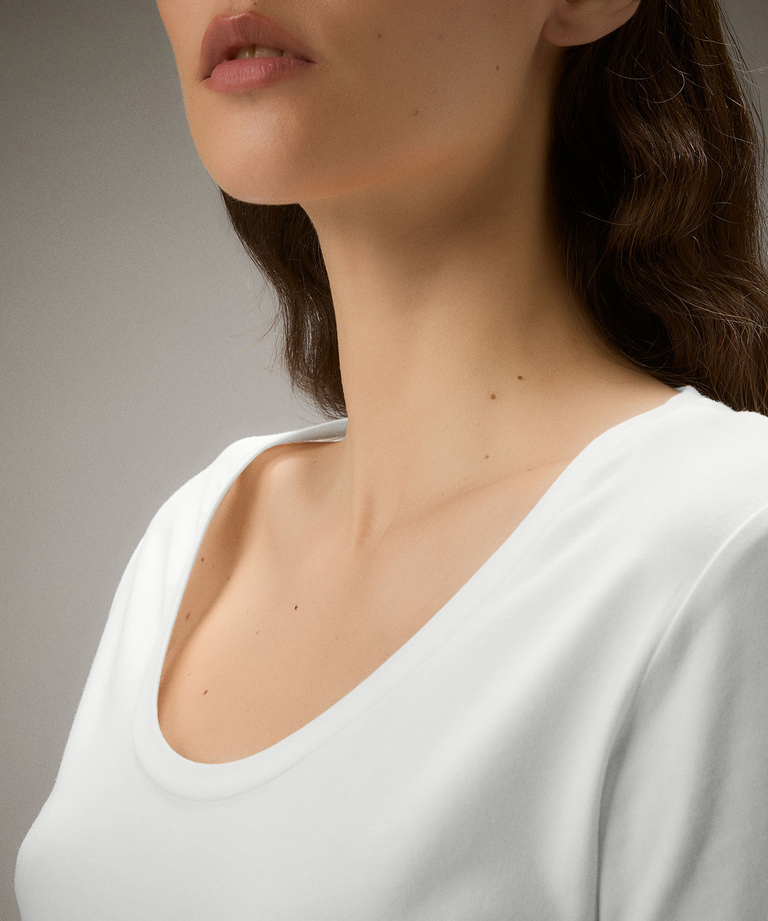 Slim fit stretch t-shirt
