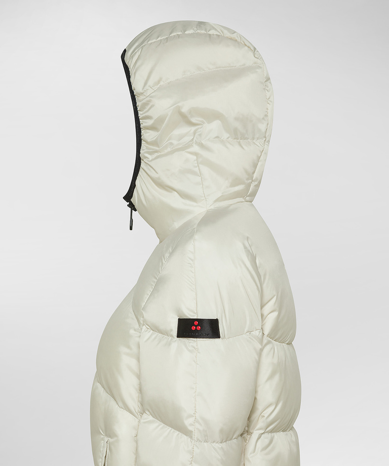 Puffer jacket with contrasting details