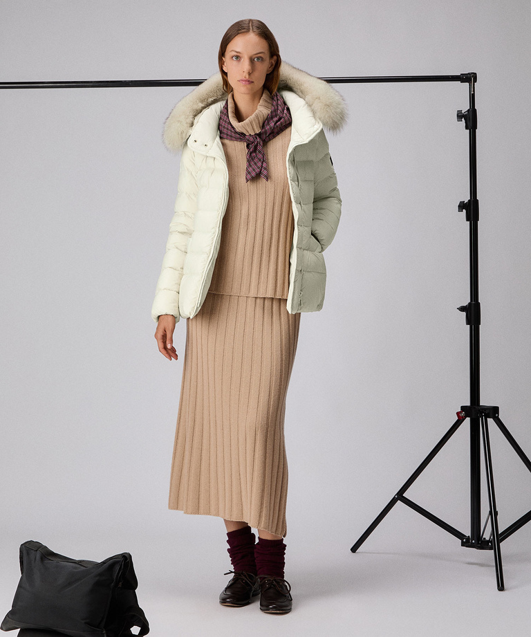 Short hooded down jacket with fur - Iconic jackets | Peuterey