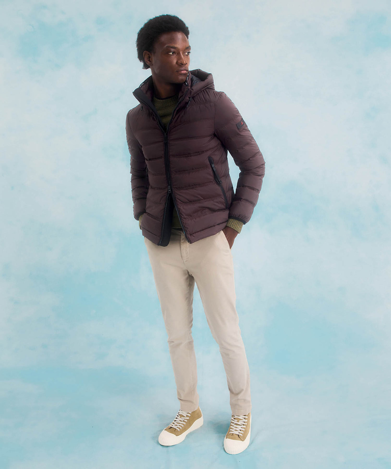 Superleichte und halbmatte Daunensteppjacke - Zeitlose Kleidung für Herren - Ikonische Jacken | Peuterey