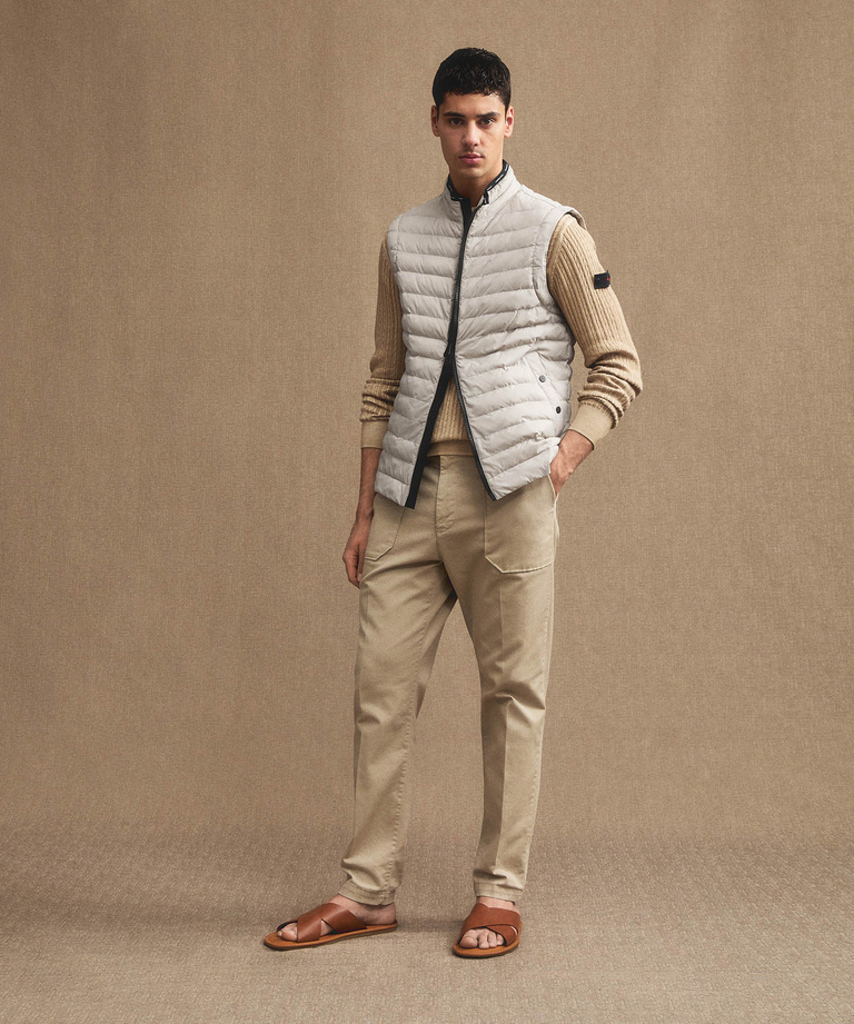 Superleichte und halbmatte Weste - Zeitlose Kleidung für Herren - Ikonische Jacken | Peuterey