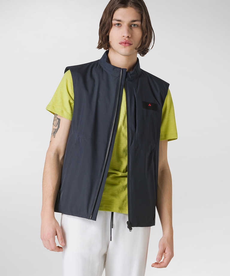 Light and versatile vest - Eco-Friendly Clothing | Peuterey