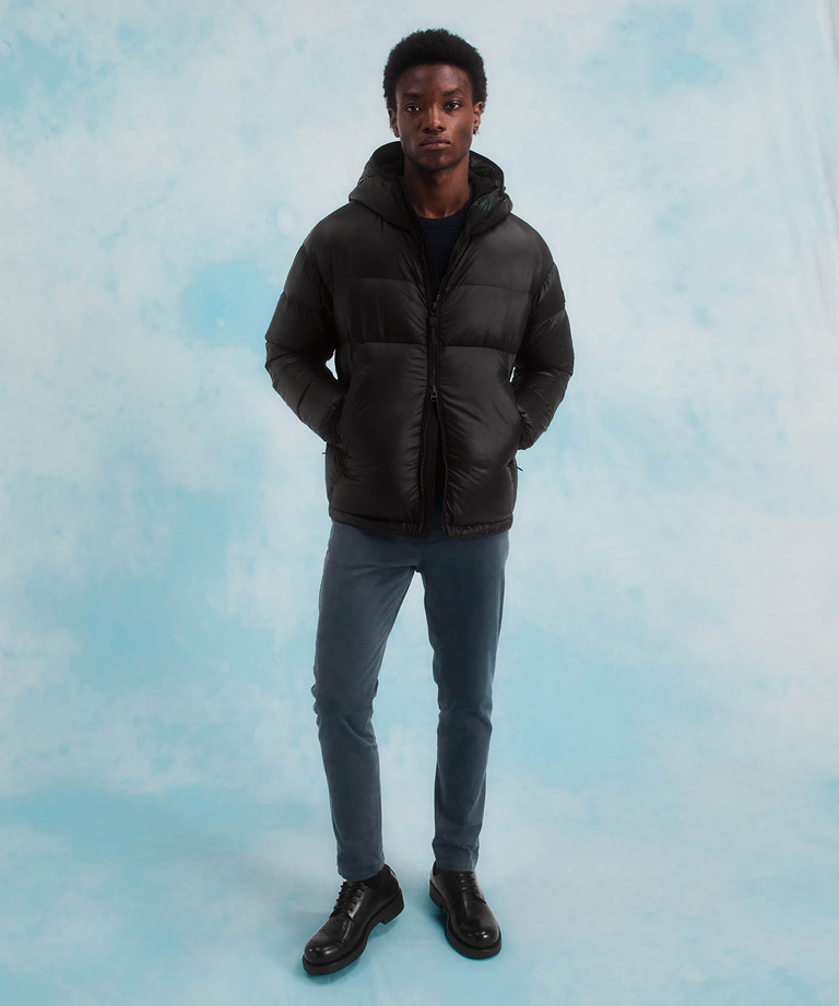 Comfortable and clean down jacket - Fall-Winter 2023 Menswear Collection | Peuterey
