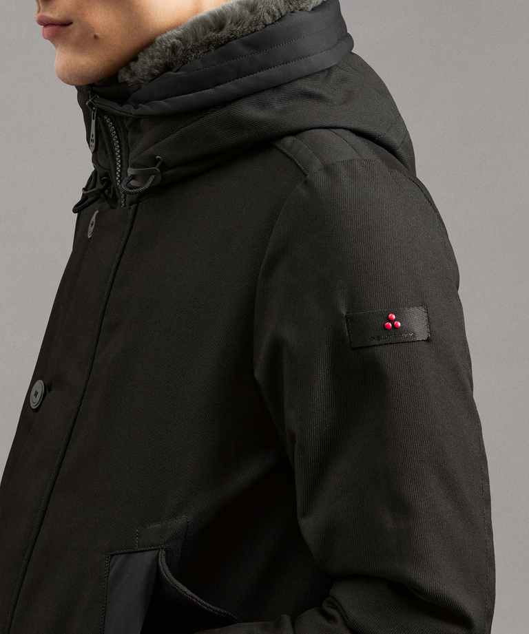 Parka Resistente In Tessuto Made In Italy Con Pelliccia