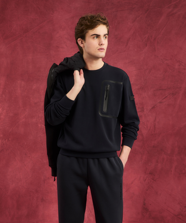 Sweatshirt with chest pocket new arrivals