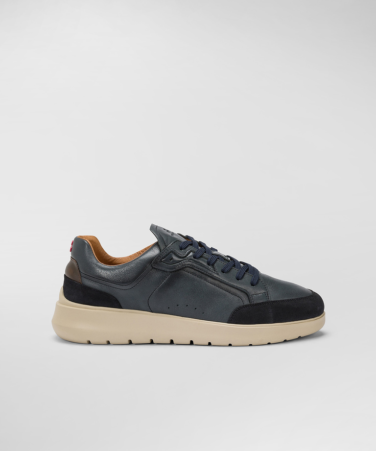 Sneakers in pelle con dettagli suede colorati da uomo nero Peuterey