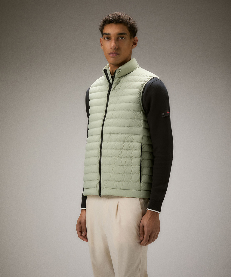 Gilet superleggero e semilucido