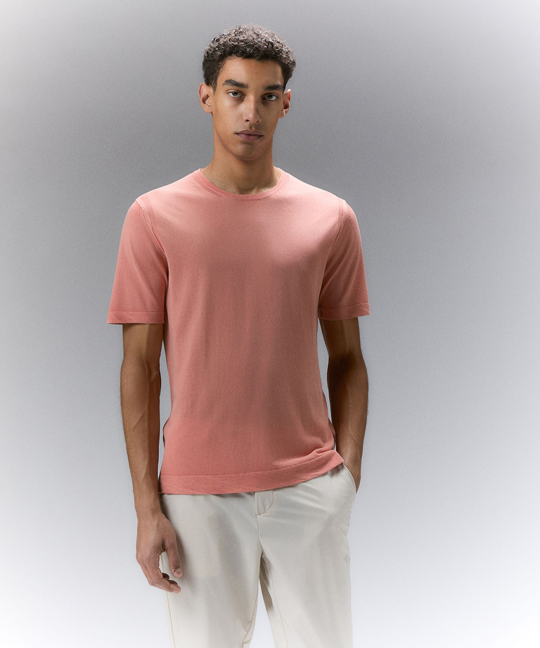 Garment-dyed cotton knit t-shirt