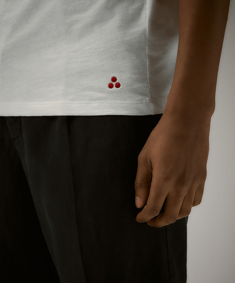 Slub cotton t-shirt with chest pocket